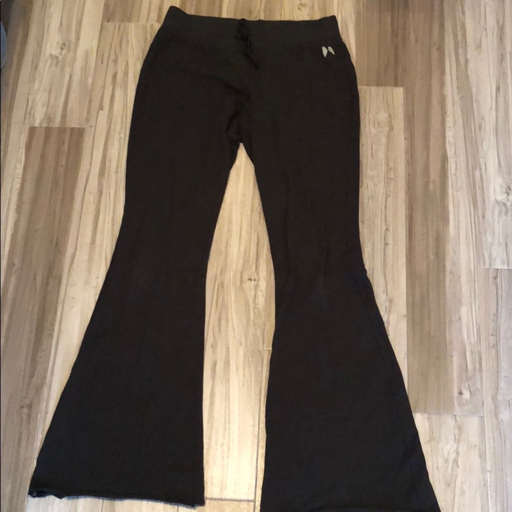 Barely worn Victoria’s Secret flared FLEECE pants